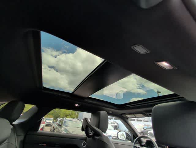 Thumbnail: 2025 Land Rover Range Rover Evoque - 19