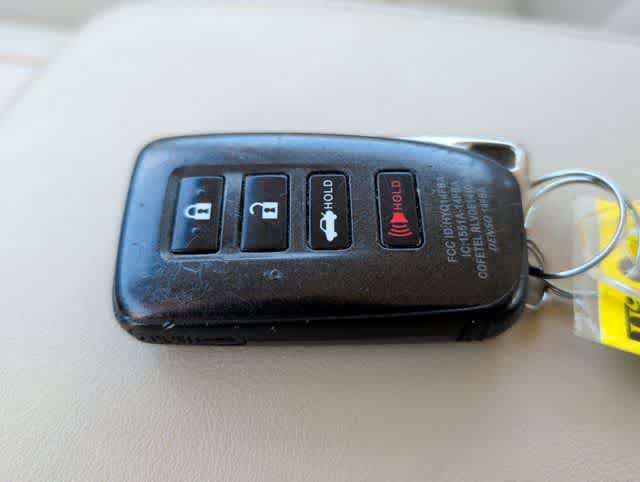 Thumbnail: 2016 Lexus ES - 33