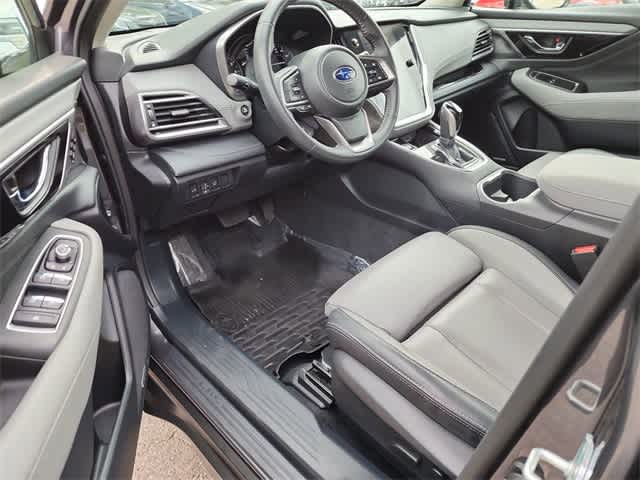 2022 Subaru Outback Limited photo 2