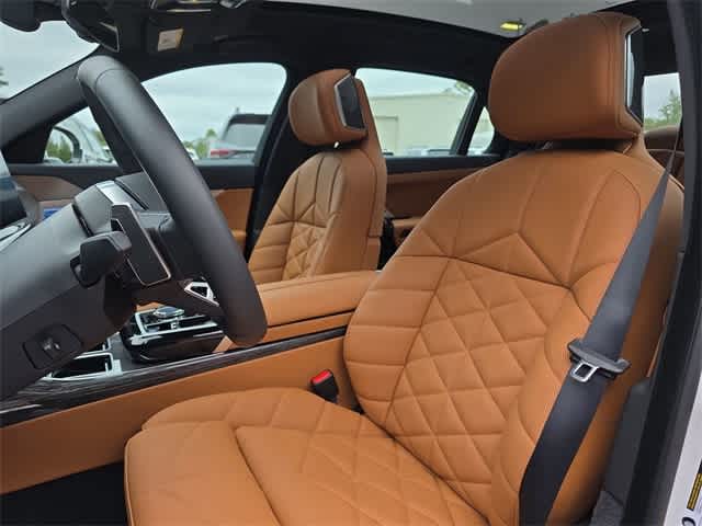 Thumbnail: 2024 BMW 7 Series - 15