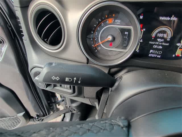 Thumbnail: 2021 Jeep Wrangler - 23