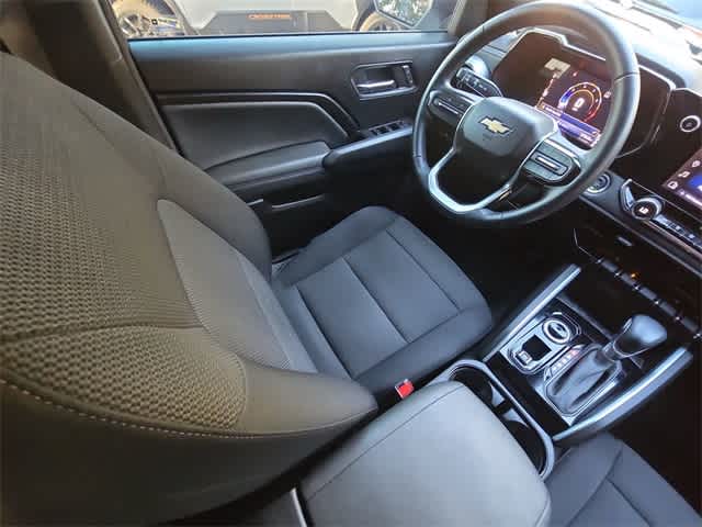 Thumbnail: 2023 Chevrolet Colorado - 15