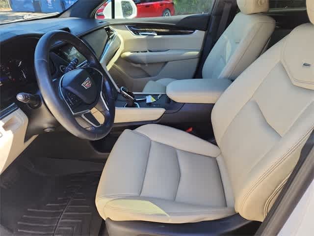 Thumbnail: 2017 Cadillac XT5 - 14