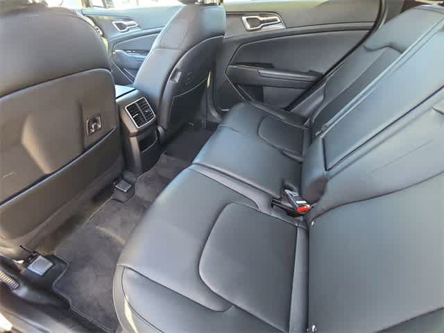 Thumbnail: 2023 Kia Sportage - 16