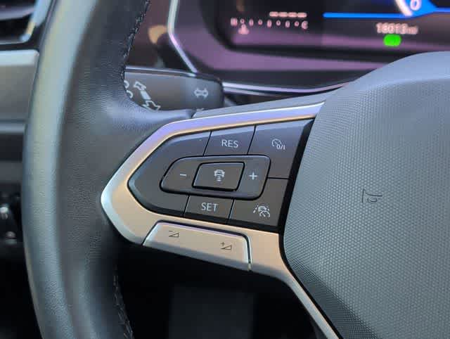 Thumbnail: 2023 Volkswagen Jetta - 22