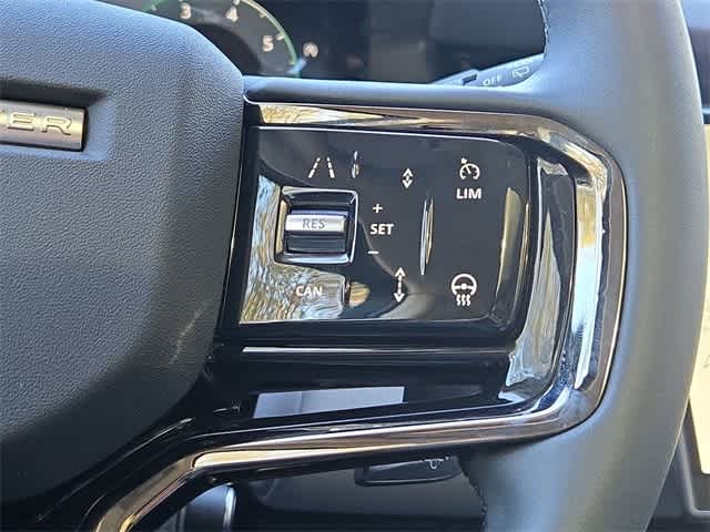 Thumbnail: 2025 Land Rover Range Rover Evoque - 24