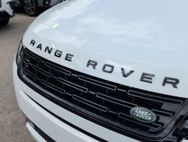 Thumbnail: 2025 Land Rover Range Rover Evoque - 10