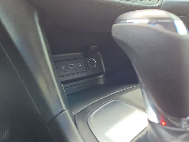 Thumbnail: 2020 Chevrolet Equinox - 30