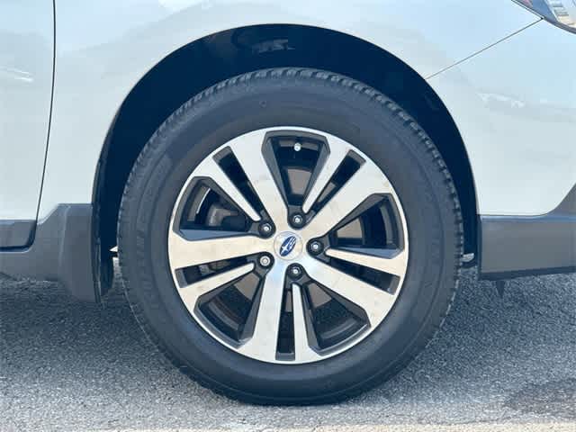 2018 Subaru Outback Limited 12