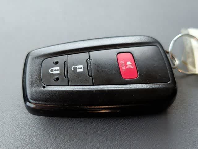 Thumbnail: 2023 Toyota Highlander - 30