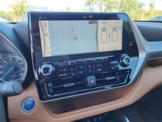 Thumbnail: 2021 Toyota Highlander - 23