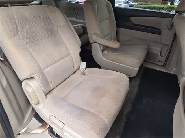 Thumbnail: 2011 Honda Odyssey - 19