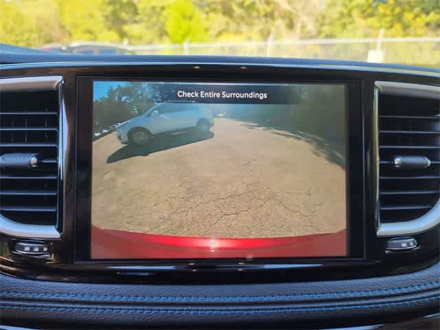 Thumbnail: 2021 Chrysler Pacifica - 24