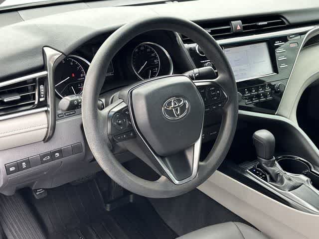 Thumbnail: 2018 Toyota Camry - 19
