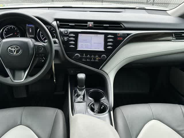 Thumbnail: 2018 Toyota Camry - 14