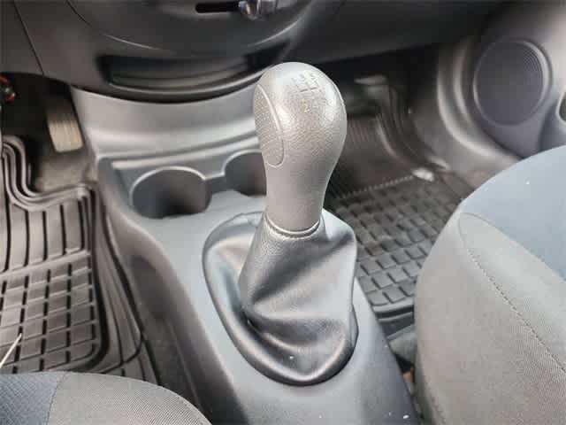 Thumbnail: 2015 Nissan Versa Note - 24