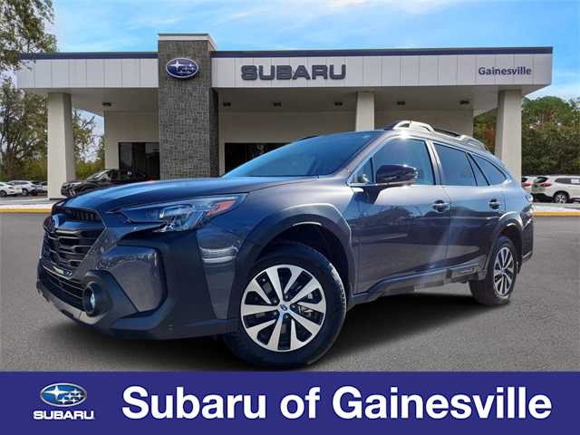 2025 Subaru Outback Premium's photo