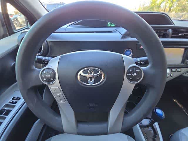 Thumbnail: 2012 Toyota Prius c - 21