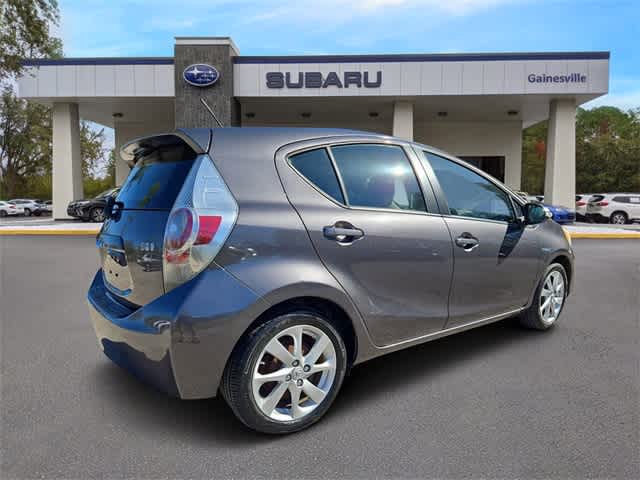 Thumbnail: 2012 Toyota Prius c - 5