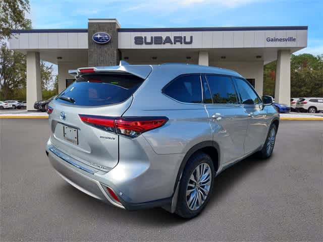 Thumbnail: 2021 Toyota Highlander - 5