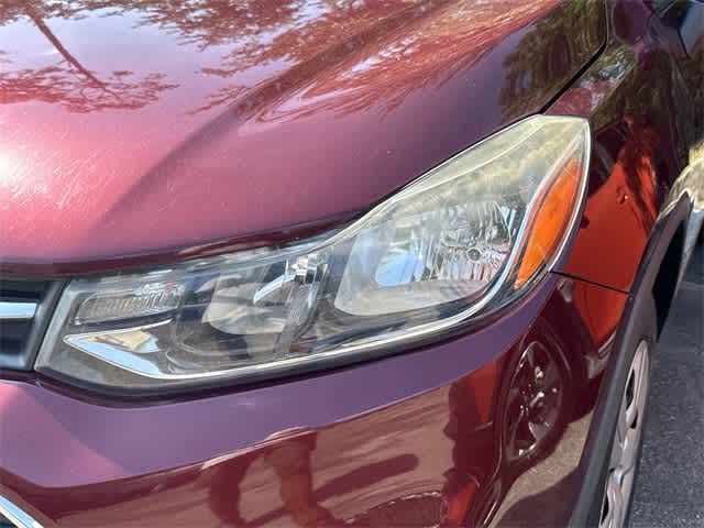 Thumbnail: 2017 Chevrolet Trax - 8