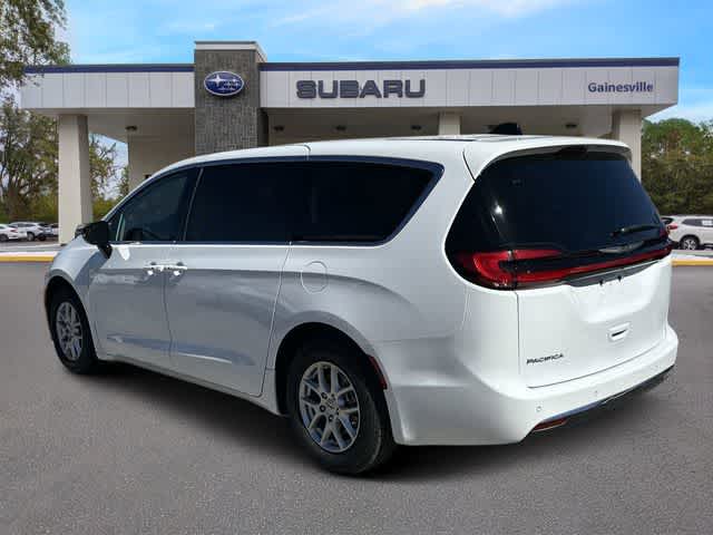Thumbnail: 2024 Chrysler Pacifica - 4