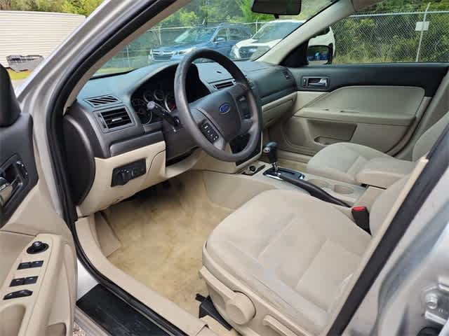 2009 Ford Fusion S photo 2