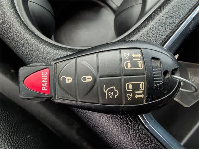 Thumbnail: 2015 Dodge Grand Caravan - 32