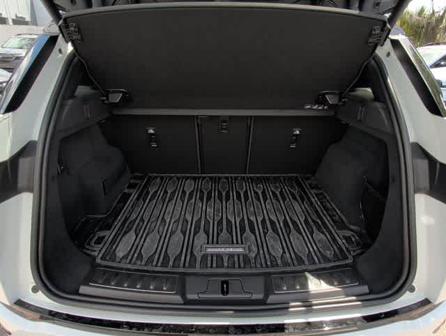 Thumbnail: 2025 Land Rover Range Rover Evoque - 33