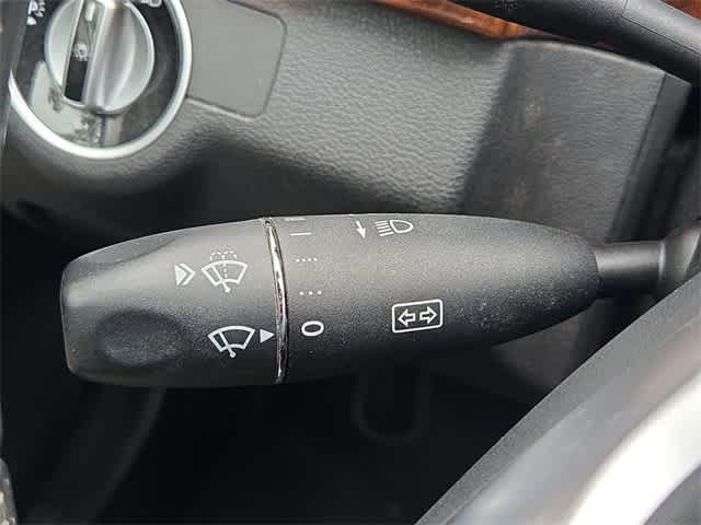 Thumbnail: 2013 Mercedes-Benz E-Class - 27