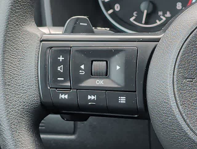 Thumbnail: 2023 Nissan Rogue - 19