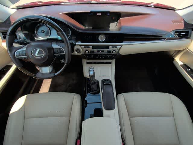 Thumbnail: 2016 Lexus ES - 13