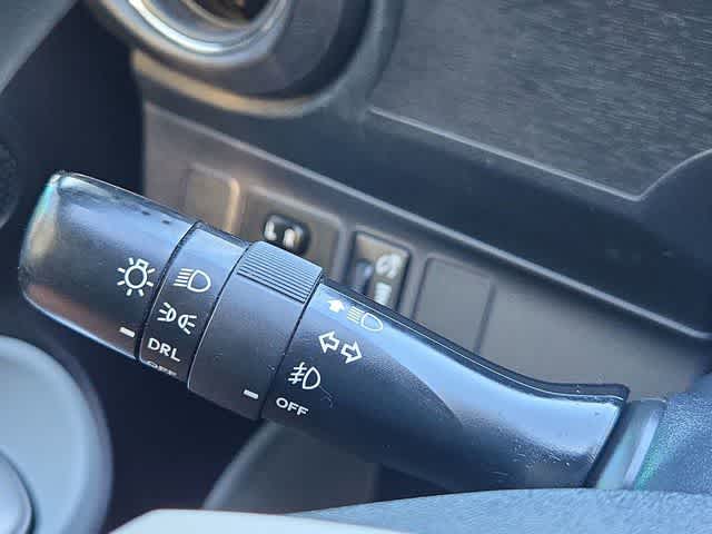 Thumbnail: 2012 Toyota Prius c - 25