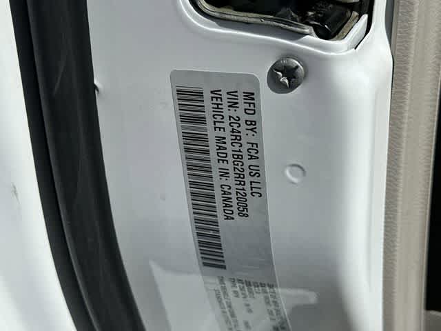 Thumbnail: 2024 Chrysler Pacifica - 31