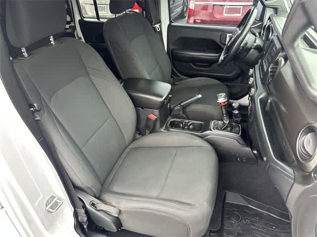 Thumbnail: 2018 Jeep Wrangler - 17