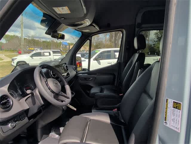 Thumbnail: 2026 Mercedes-Benz Sprinter - 9