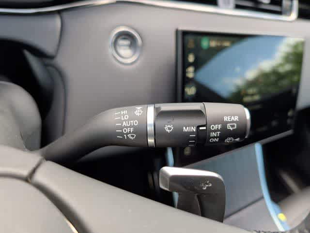 Thumbnail: 2025 Land Rover Range Rover Evoque - 24