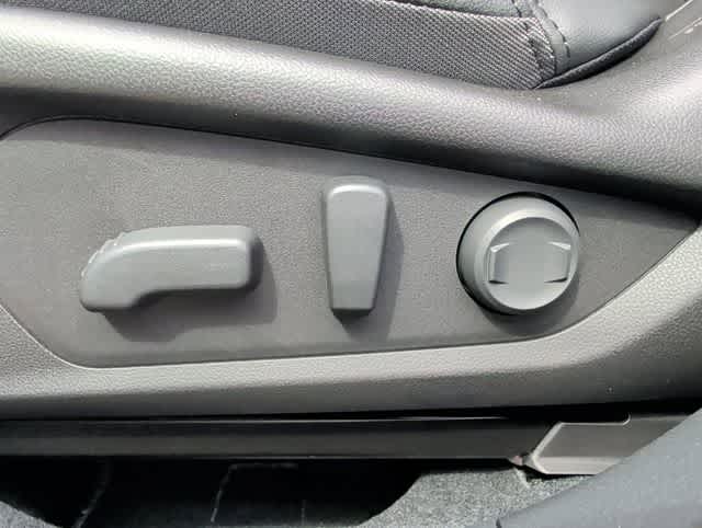 Thumbnail: 2026 Subaru Outback - 15