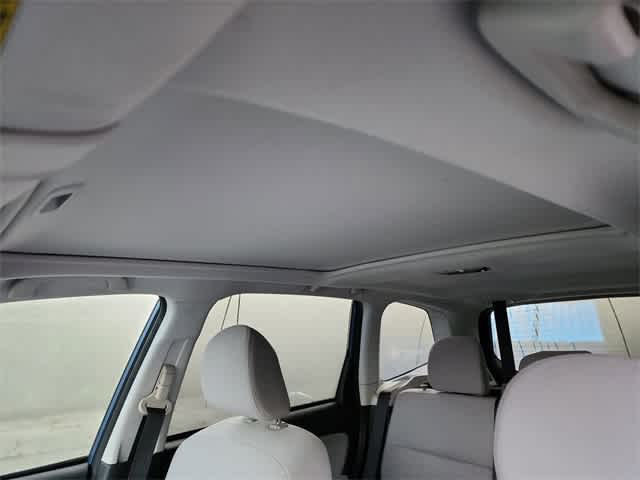 Thumbnail: 2015 Subaru Forester - 17