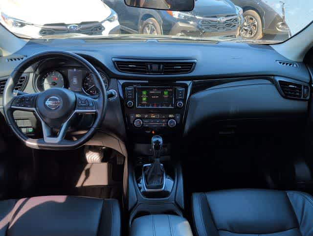 Thumbnail: 2022 Nissan Rogue Sport - 12