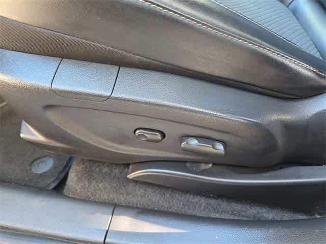 Thumbnail: 2014 Buick Encore - 16