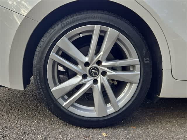 Thumbnail: 2023 Lexus IS - 12