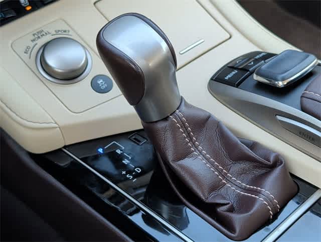 Thumbnail: 2016 Lexus ES - 30