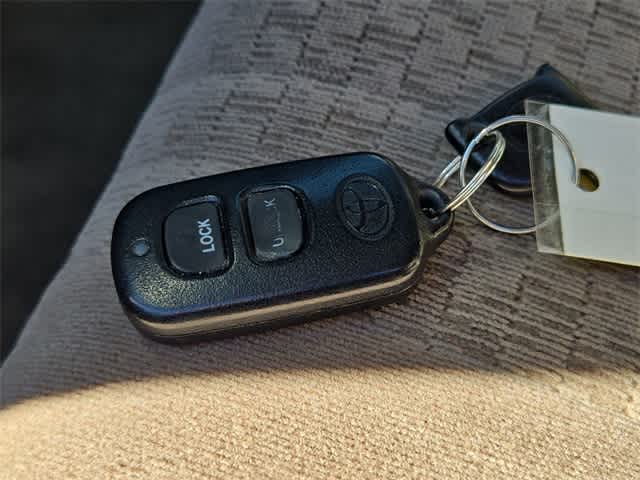 Thumbnail: 2003 Toyota Tundra - 33