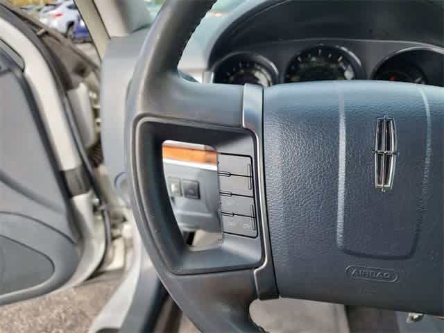 Thumbnail: 2010 Lincoln MKZ - 21