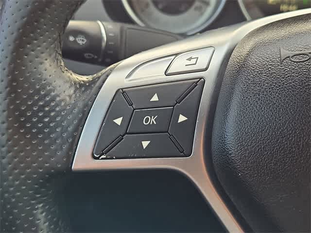 Thumbnail: 2014 Mercedes-Benz C-Class - 23