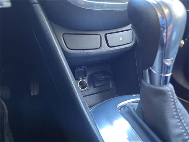 Thumbnail: 2014 Buick Encore - 29