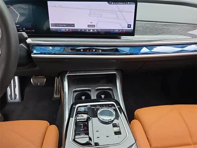 Thumbnail: 2024 BMW 7 Series - 28