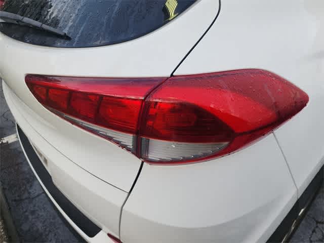 Thumbnail: 2016 Hyundai Tucson - 12