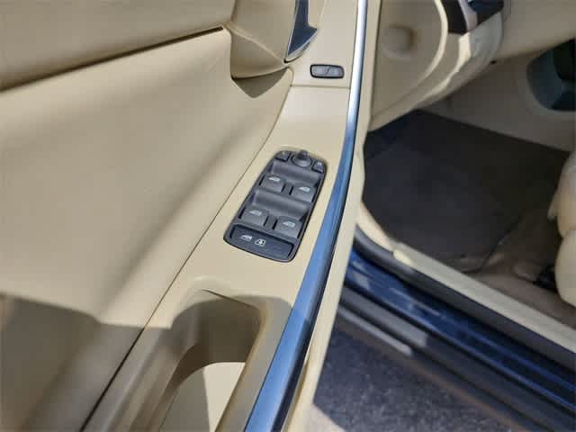Thumbnail: 2013 Volvo XC60 - 15